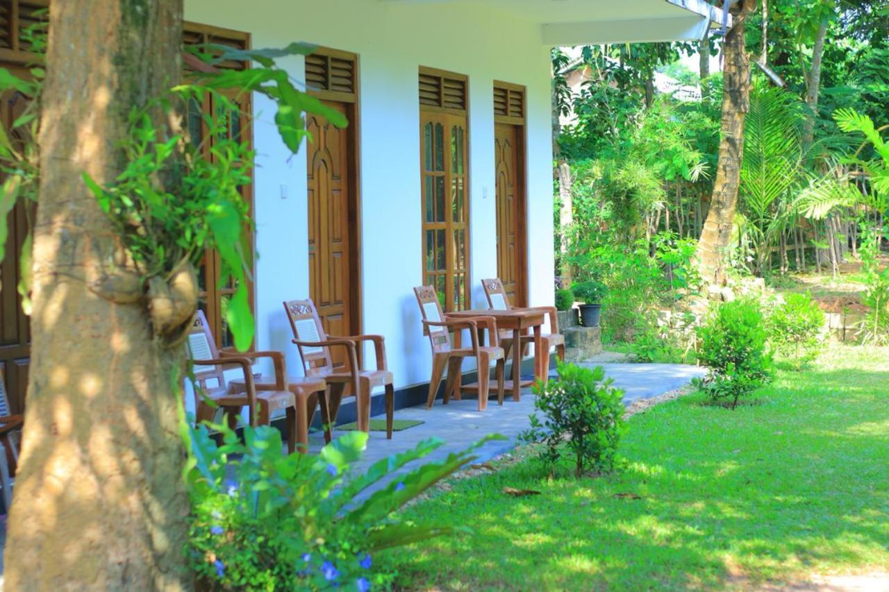 Medawatta Villa Мириса Екстериор снимка