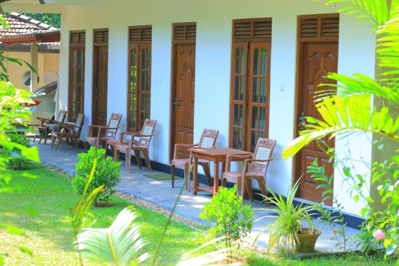 Medawatta Villa Мириса Екстериор снимка