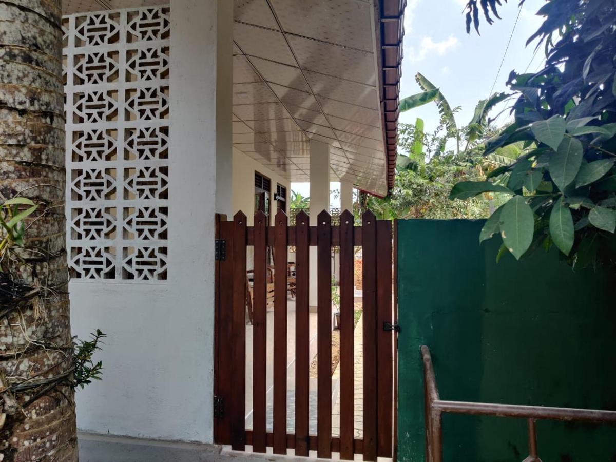 Medawatta Villa Мириса Екстериор снимка